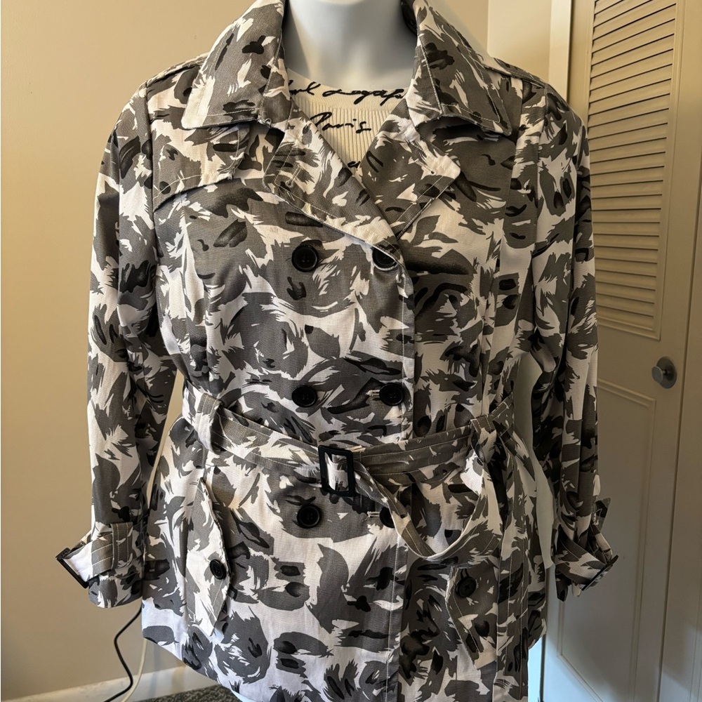 JOAN RIVERS Women's Black and Gray Abstract Floral Trench Car Coat